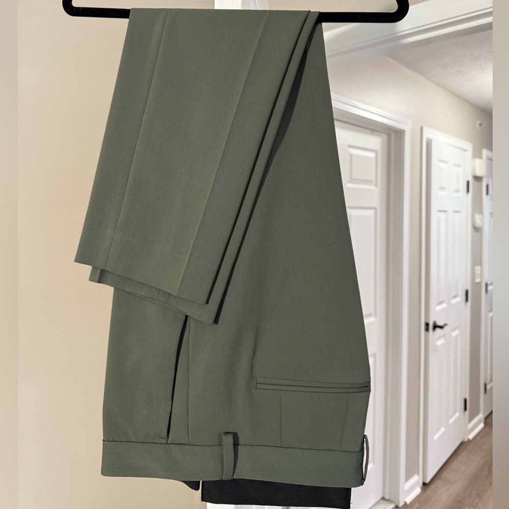 Zara Men's Olive Dress Pants